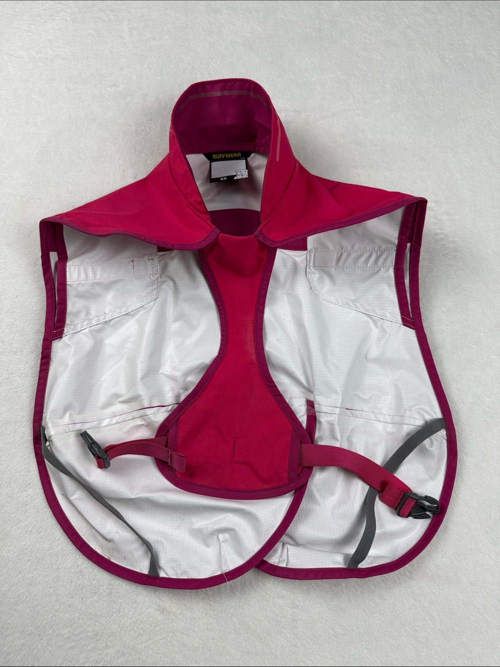 Ruffwear Sun Shower Dog Raincoat in Hibiscus Pink Two-Tone Pink Dog Rain Jacket - Picture 2 of 6